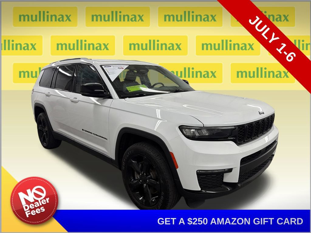 Used 2022 Jeep Grand Cherokee L Limited w/ Black Appearance Package AWD/4WD image 1