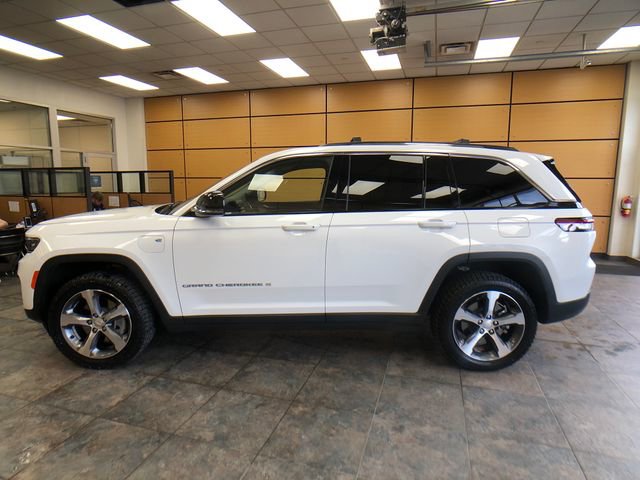 Used 2022 Jeep Grand Cherokee Limited 4xe AWD/4WD image 4