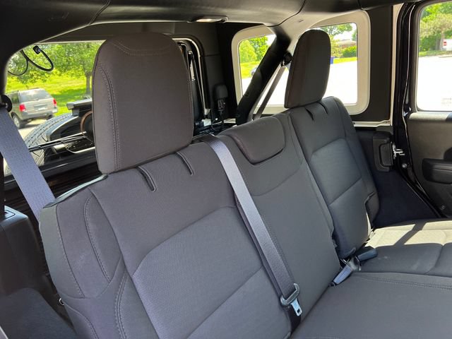Used 2023 Jeep Wrangler Unlimited Sport AWD/4WD image 32