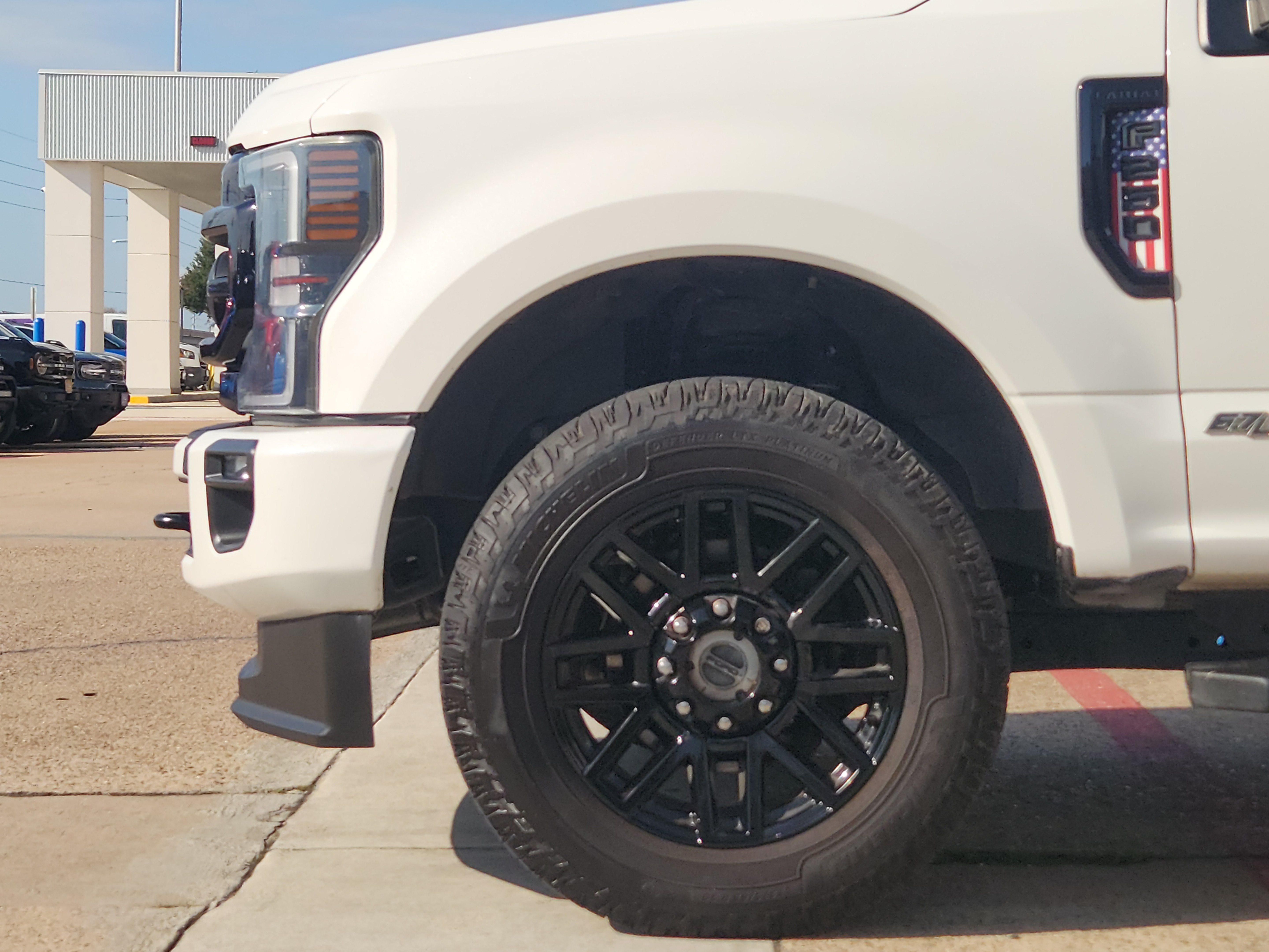 Certified 2022 Ford F250 Lariat w/ Lariat Ultimate Package AWD/4WD image 5