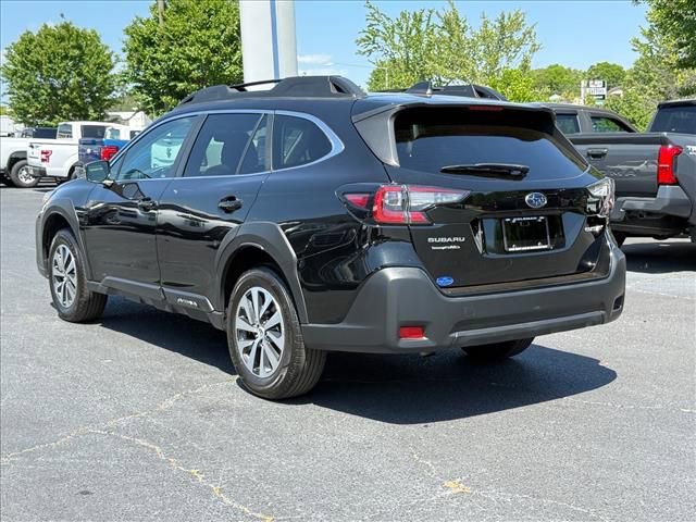 Used 2023 Subaru Outback Premium AWD/4WD image 5