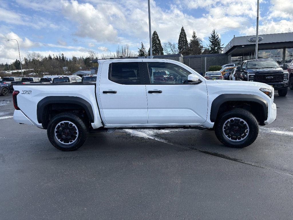 Used 2024 Toyota Tacoma TRD Off-Road AWD/4WD image 2