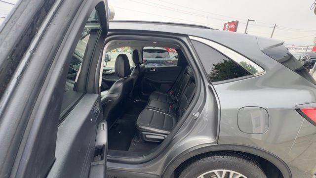 Certified 2022 Ford Escape SEL AWD/4WD image 17