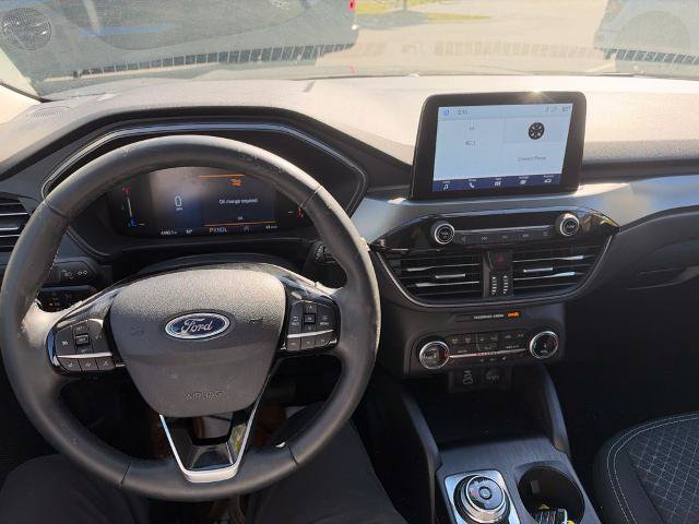 Certified 2025 Ford Escape Active w/ Cold Weather Package AWD/4WD image 14