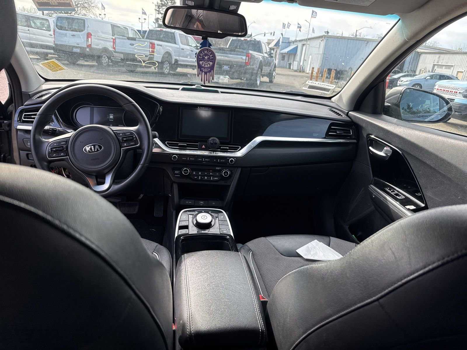 Used 2021 Kia Niro EX image 13