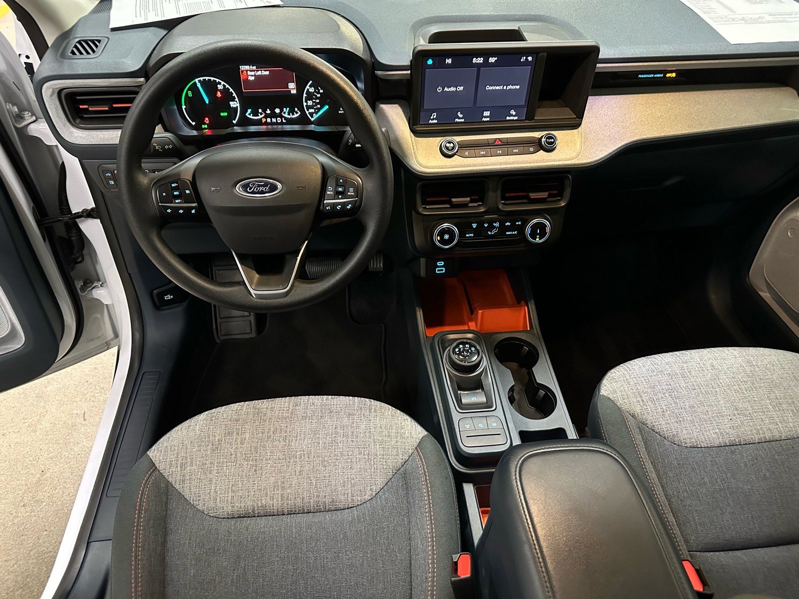 Certified 2024 Ford Maverick XLT image 28