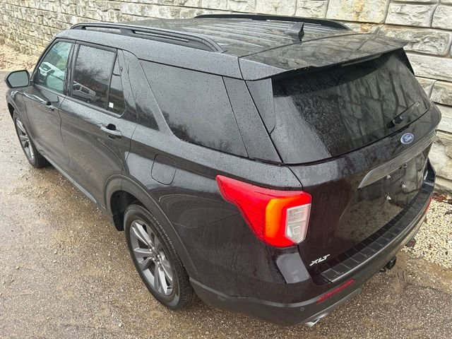 Certified 2023 Ford Explorer XLT w/ Equipment Group 202A image 4