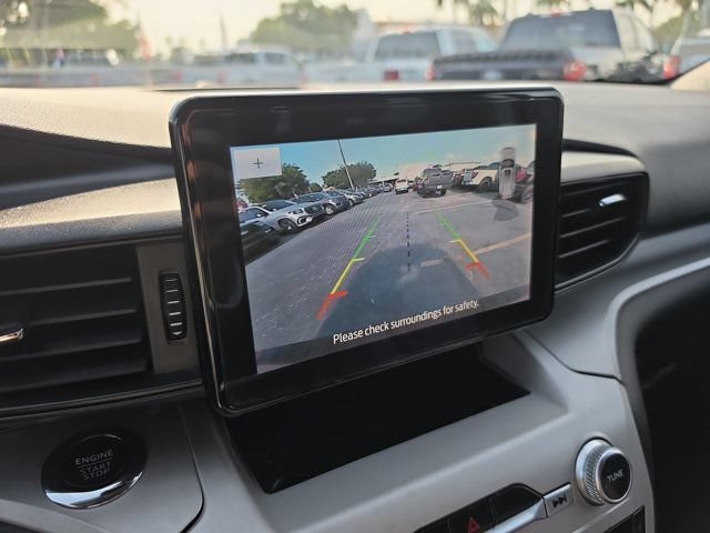 Certified 2024 Ford Explorer XLT RWD image 21