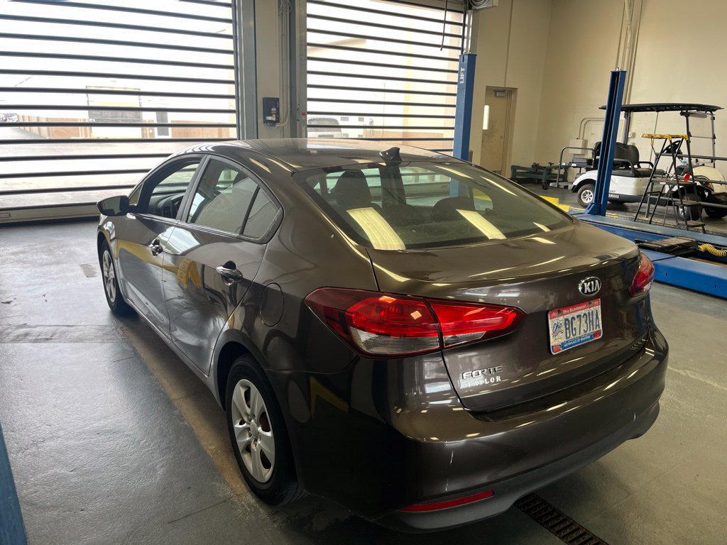 Used 2017 Kia Forte LX FWD image 6