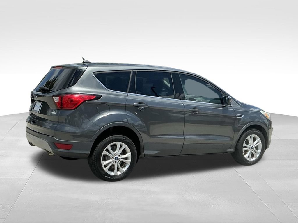 Certified 2019 Ford Escape SE FWD image 11