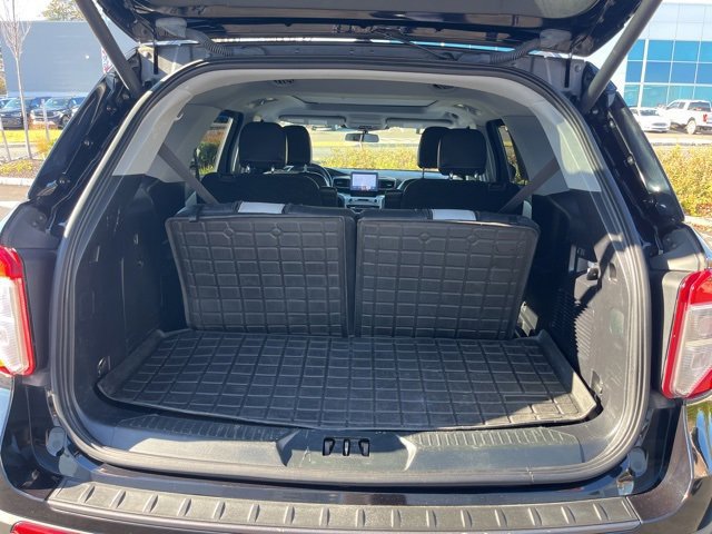 Certified 2021 Ford Explorer XLT w/ Equipment Group 202A image 26