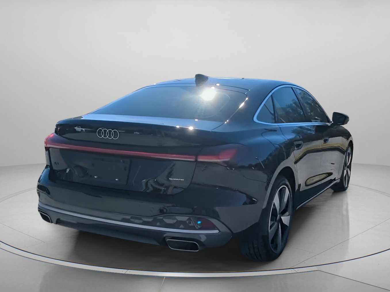 Used 2025 Audi A5 2.0T Premium Plus w/ Premium Plus image 18