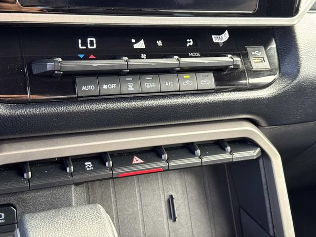 Used 2025 Toyota Tundra SR5 w/ SR5 Convenience Package AWD/4WD image 13