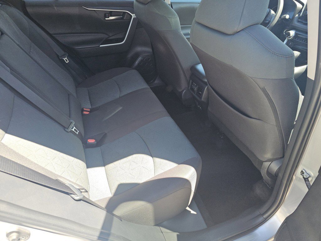 Used 2024 Toyota RAV4 XLE w/ Convenience Package AWD/4WD image 5