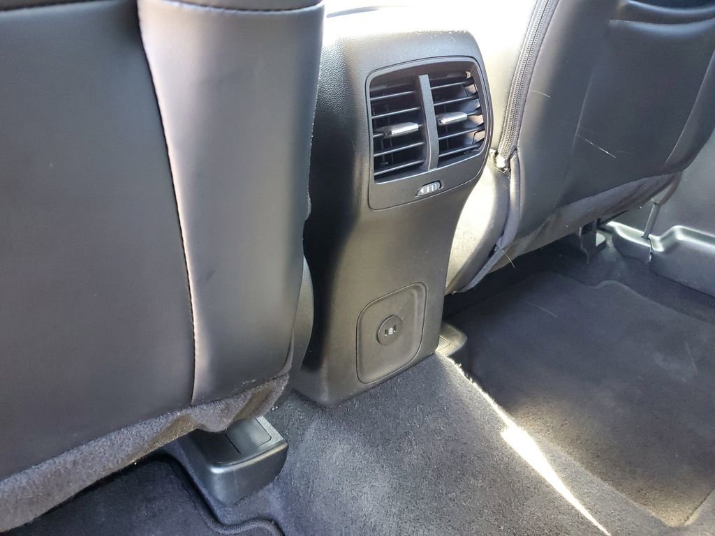 Certified 2025 Ford Escape Platinum image 31