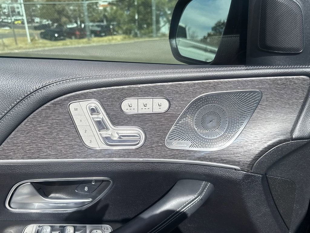 Used 2022 Mercedes-Benz GLS 450 4MATIC image 18