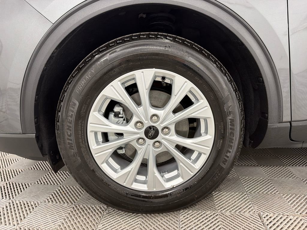 Certified 2025 Ford Escape Active FWD image 14