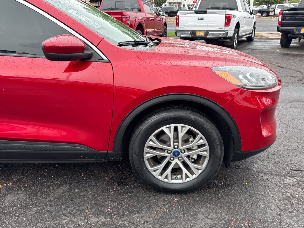 Certified 2022 Ford Escape SEL AWD/4WD image 33