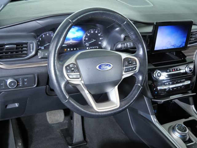 Certified 2021 Ford Explorer Limited AWD/4WD image 16