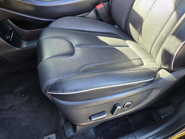 Used 2025 Hyundai Palisade SEL FWD image 17