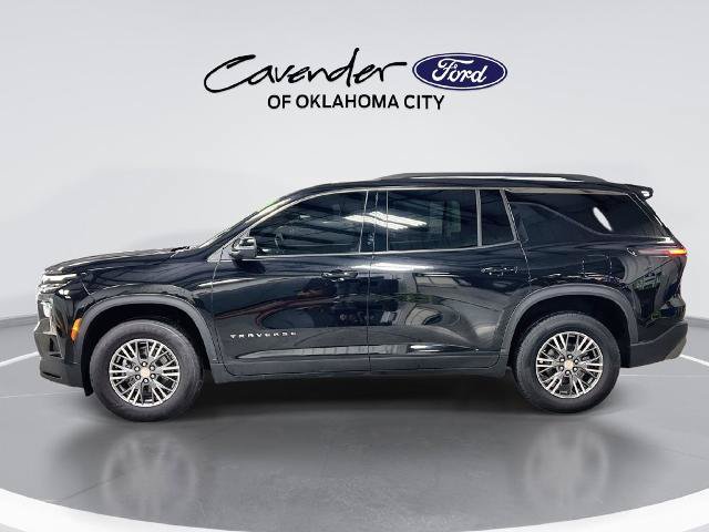 Used 2025 Chevrolet Traverse LT FWD image 5