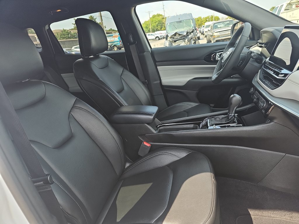 Used 2025 Jeep Compass Limited AWD/4WD image 10