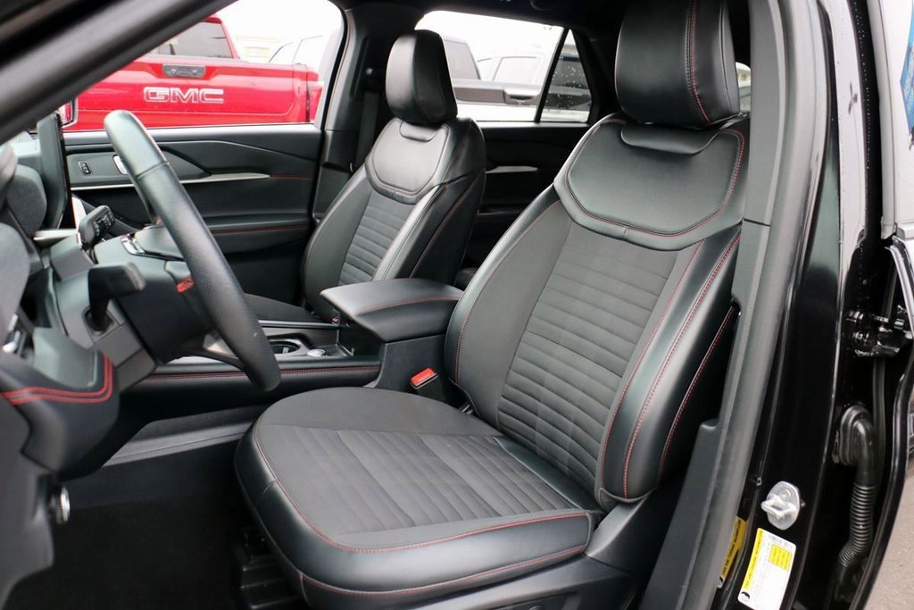 Certified 2025 Ford Explorer ST-Line image 20