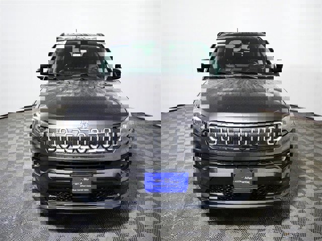 Used 2022 Jeep Compass Latitude image 3