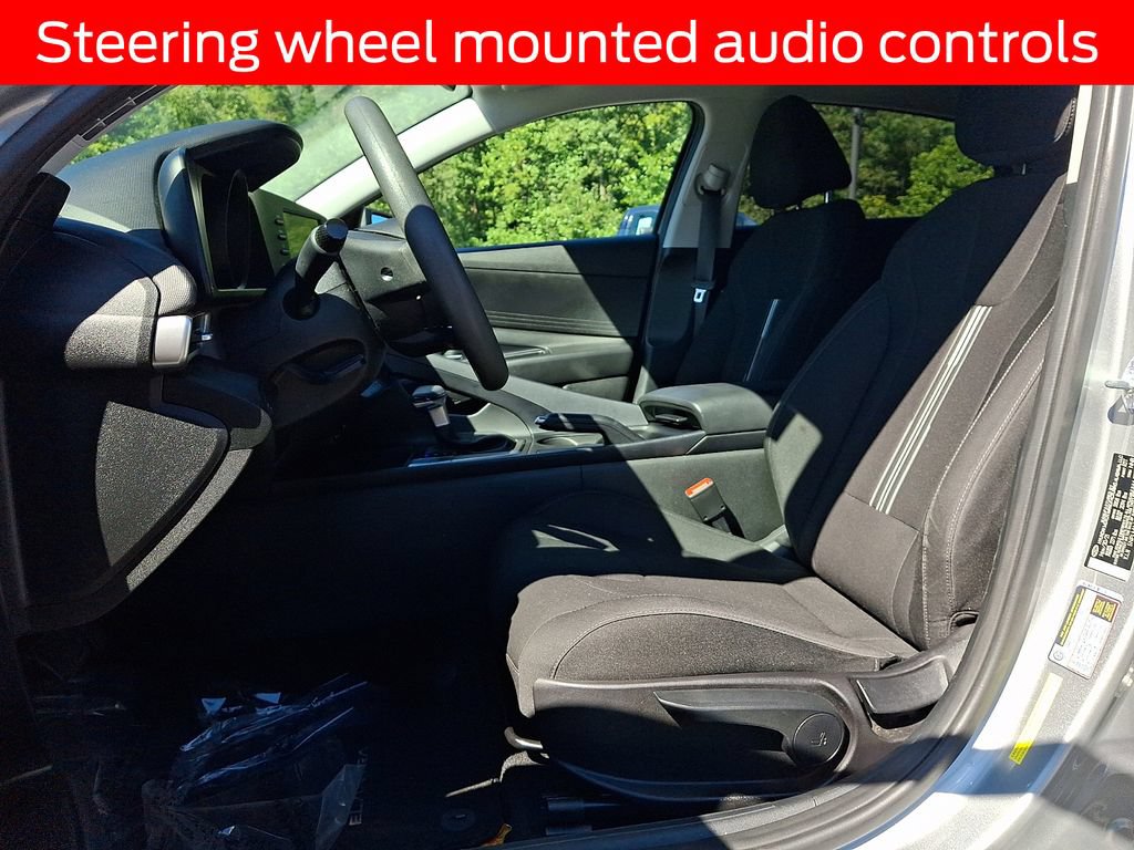 Used 2022 Hyundai Elantra SEL FWD image 13