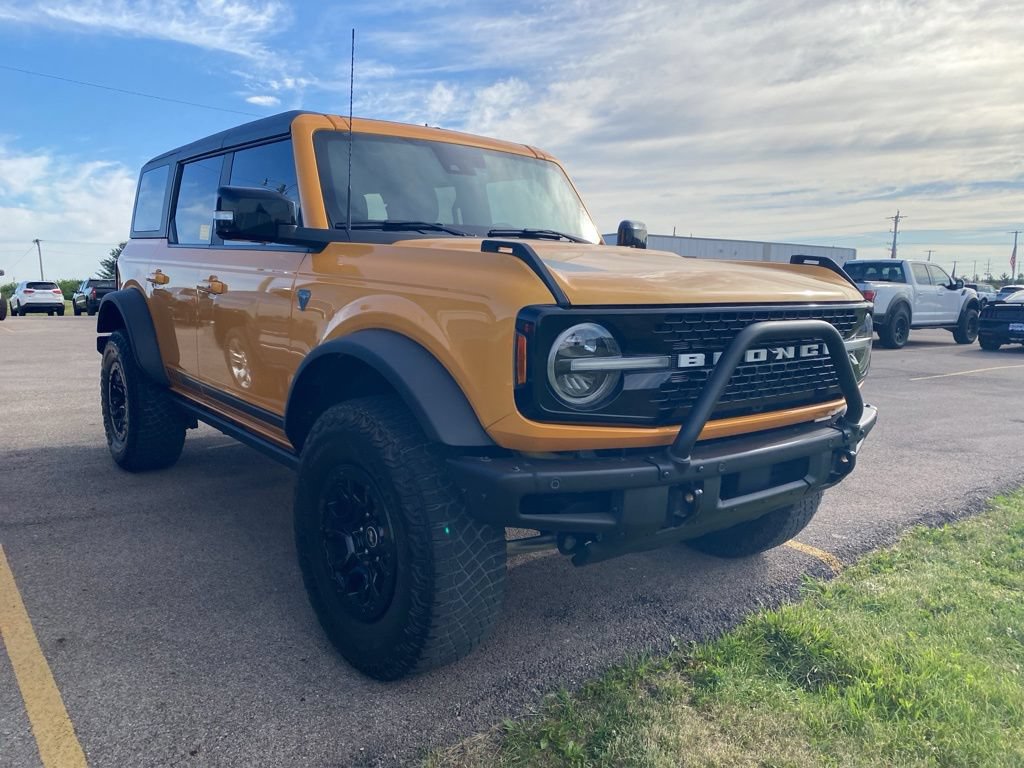 Certified 2021 Ford Bronco First Edition AWD/4WD image 2