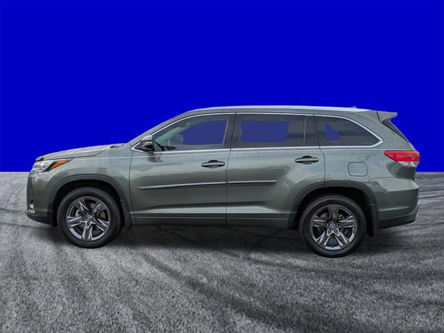 Used 2018 Toyota Highlander Limited Platinum image 2