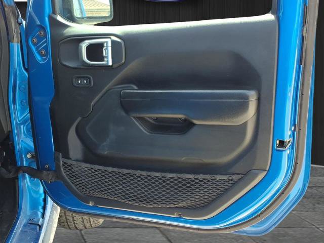 Used 2021 Jeep Gladiator Sport image 14