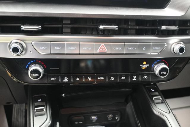 Used 2024 Kia Telluride S AWD/4WD image 12