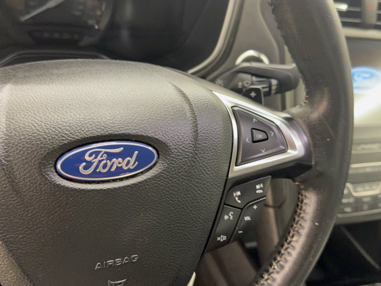 Certified 2019 Ford Fusion SE w/ Equipment Group 151A FWD image 19