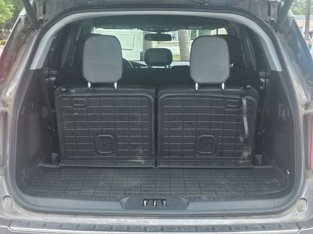 Certified 2022 Ford Explorer Limited AWD/4WD image 14