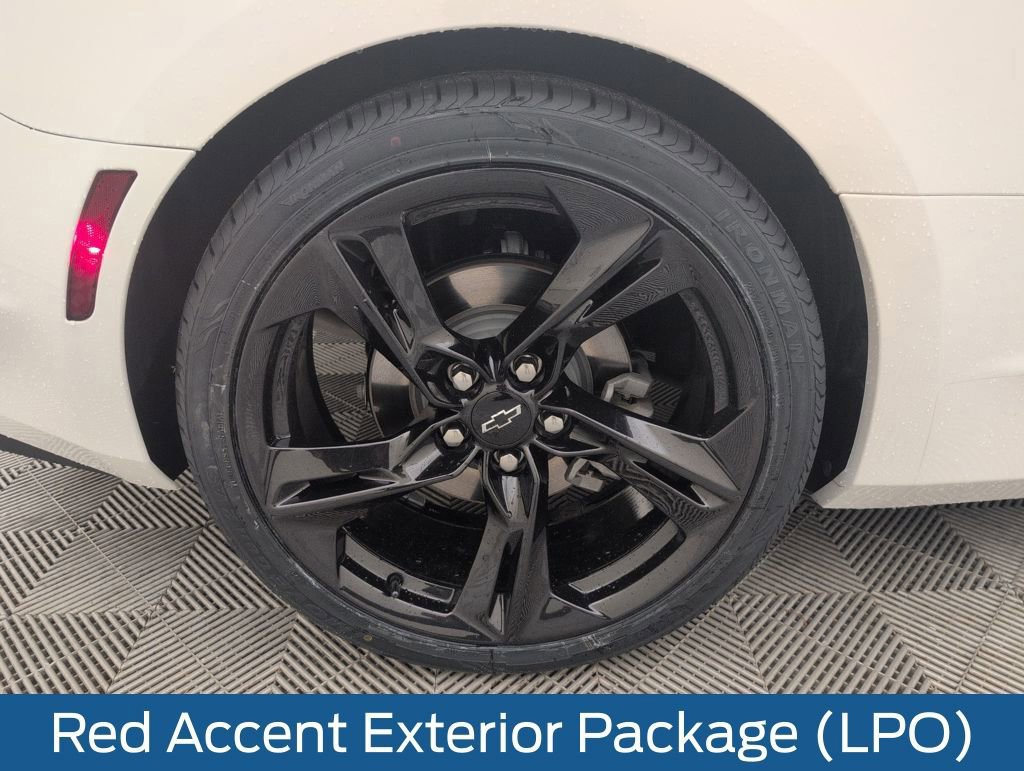 Used 2023 Chevrolet Camaro LT w/ RS Package image 20