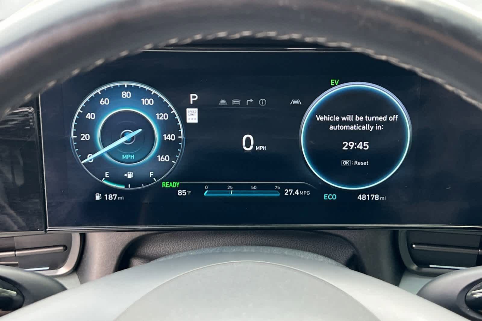 Used 2024 Hyundai Elantra Limited image 25