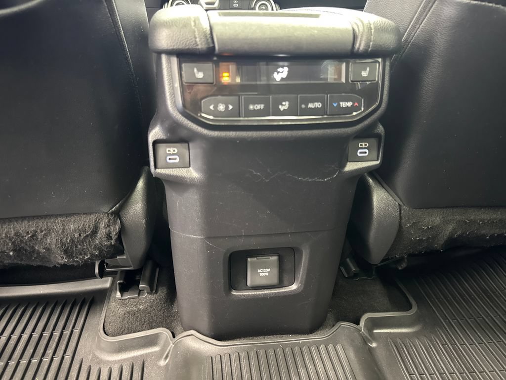 Used 2024 Toyota Grand Highlander AWD image 39