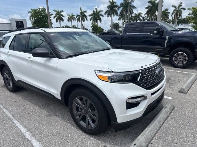 Certified 2021 Ford Explorer XLT w/ Equipment Group 202A RWD image 1