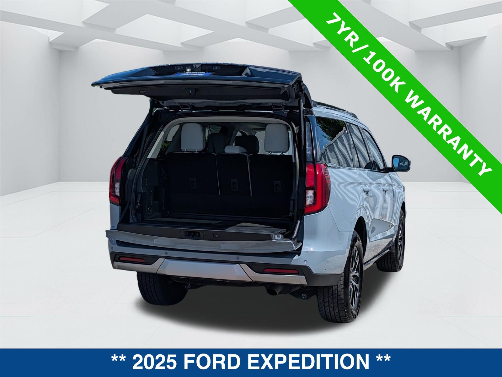 Certified 2025 Ford Expedition Platinum AWD/4WD image 17