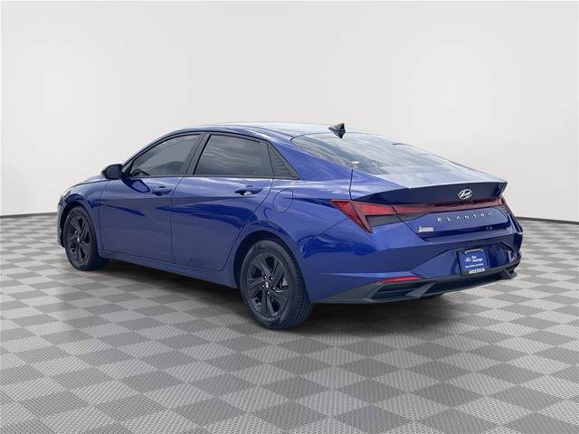 Used 2022 Hyundai Elantra SEL FWD image 9
