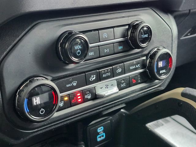 Certified 2025 Ford Bronco Badlands w/ Sasquatch Package AWD/4WD image 21