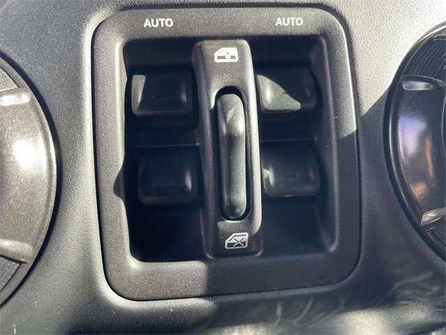 Used 2018 Jeep Wrangler Unlimited Rubicon image 12