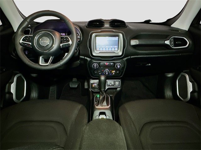 Used 2018 Jeep Renegade Latitude image 9