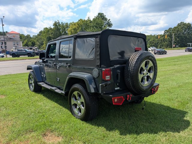 Used 2017 Jeep Wrangler Unlimited Sahara w/ Connectivity Group AWD/4WD image 7