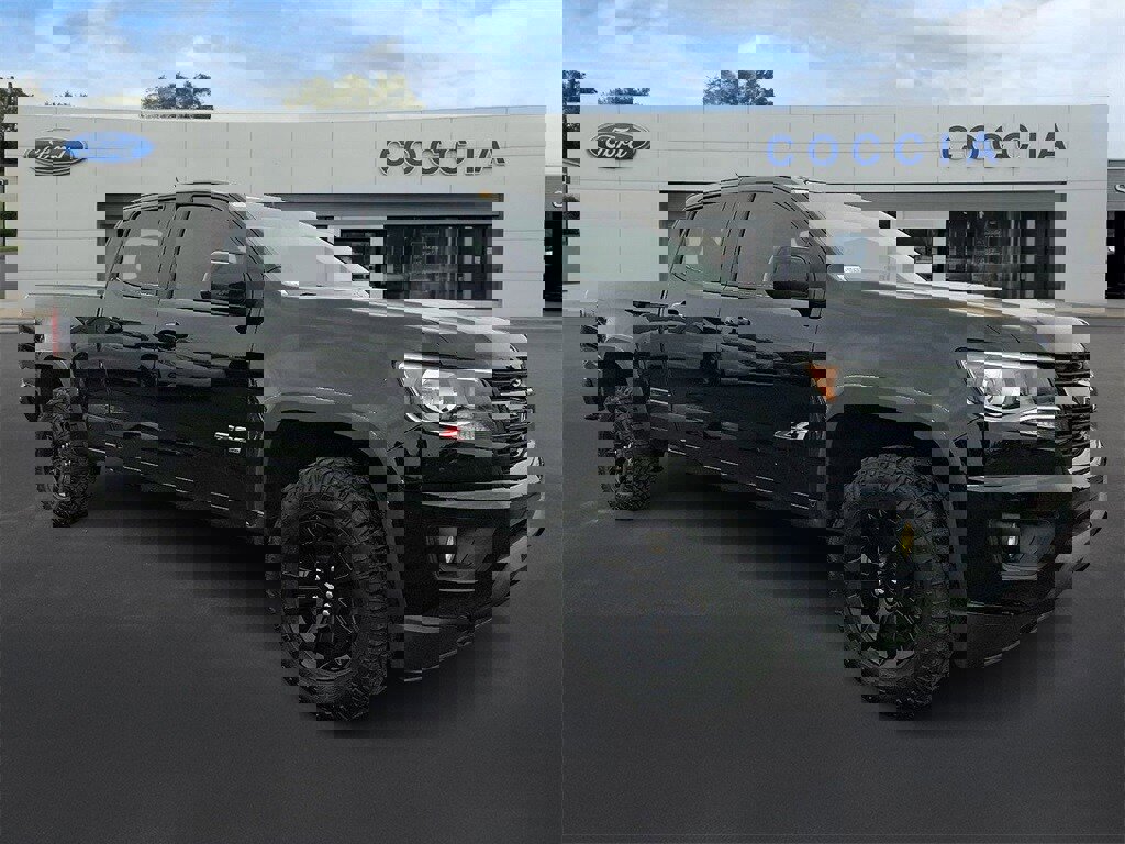 Used 2019 Chevrolet Colorado Z71 w/ Z71 Midnight Edition image 6