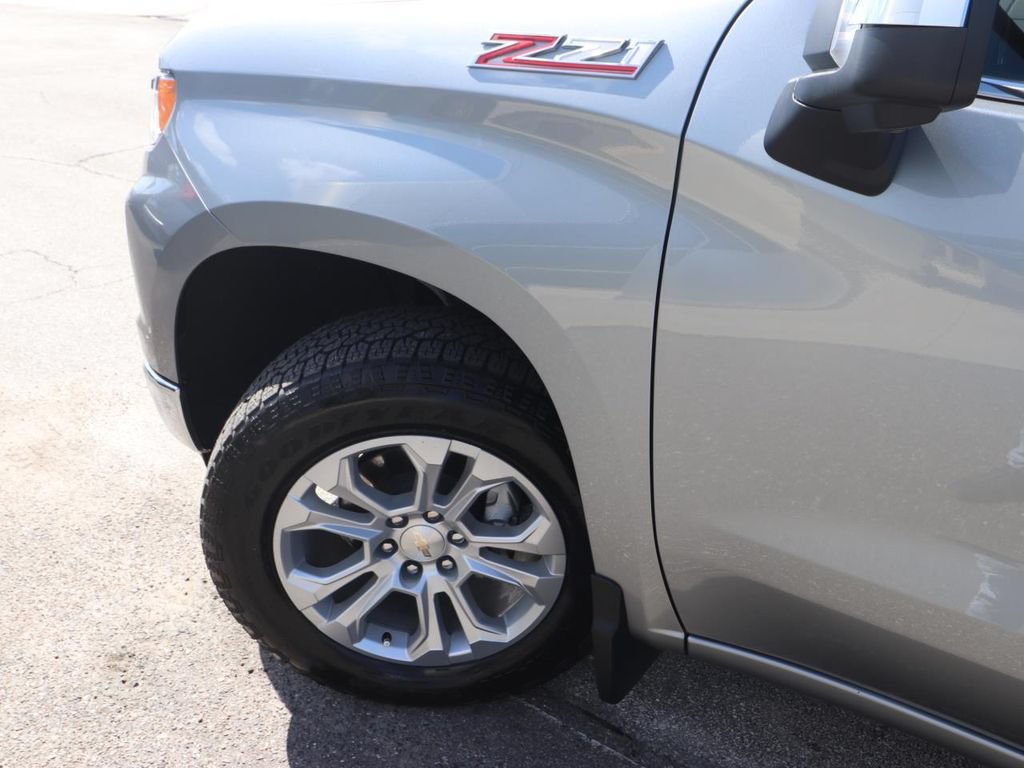 Used 2026 Chevrolet Silverado 1500 LTZ w/ LTZ Premium Package AWD/4WD image 3