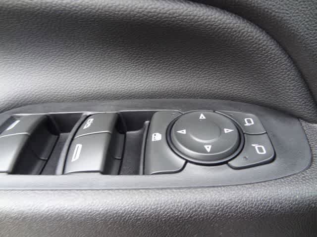 Used 2020 Chevrolet Equinox LT w/ Driver Convenience Package FWD image 15