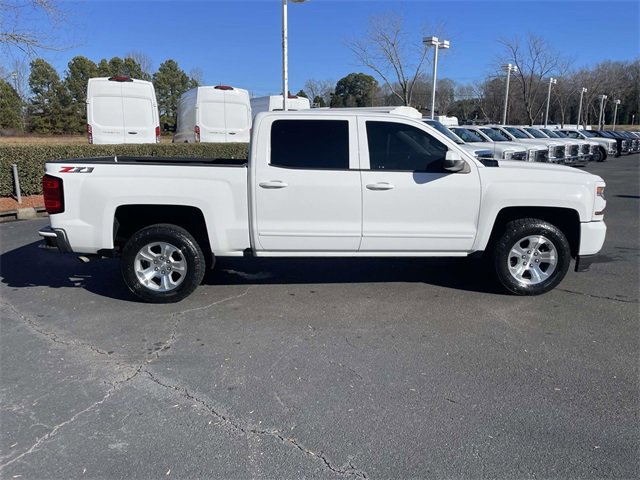 Used 2018 Chevrolet Silverado 1500 LT w/ All Star Edition image 6
