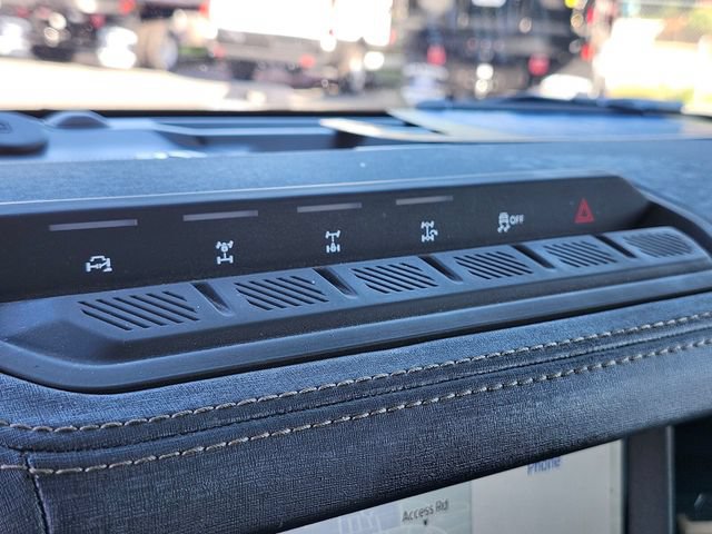 Certified 2025 Ford Bronco Badlands AWD/4WD image 20